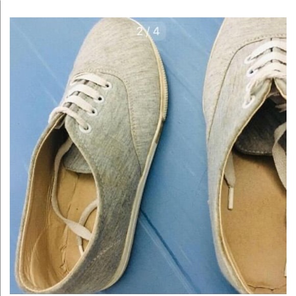 Grey sneakers - Picture 6 of 6